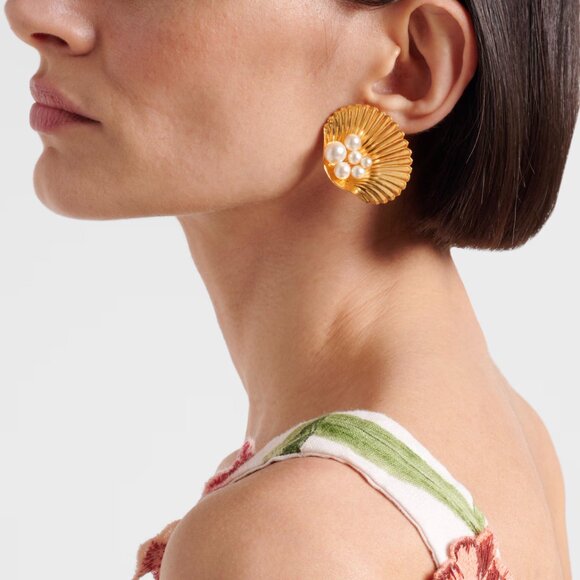 Jennifer Behr "Maricela" Seashell Earrings in Gold w Pearl - Picture 7 of 7